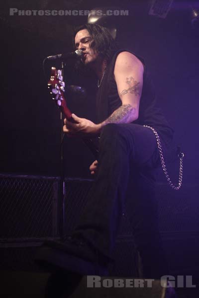 PRONG - 2008-01-10 - PARIS - La Locomotive - 
